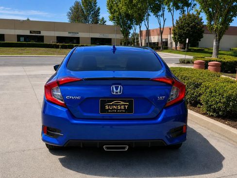 Used 2021 Honda Civic Sport image 10