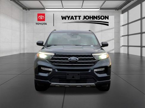 Used 2023 Ford Explorer XLT w/ Equipment Group 202A AWD/4WD image 8