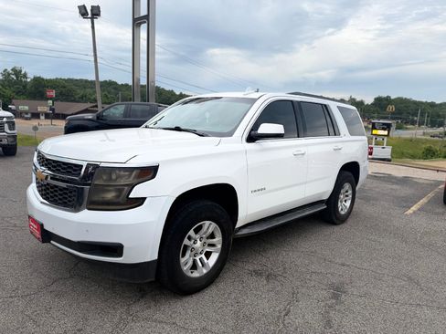 Used 2015 Chevrolet Tahoe LT w/ Luxury Package AWD/4WD image 7
