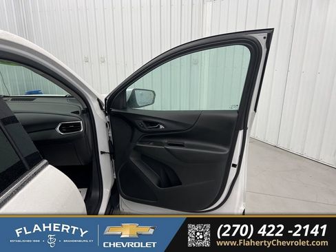 Used 2020 Chevrolet Equinox LT image 14
