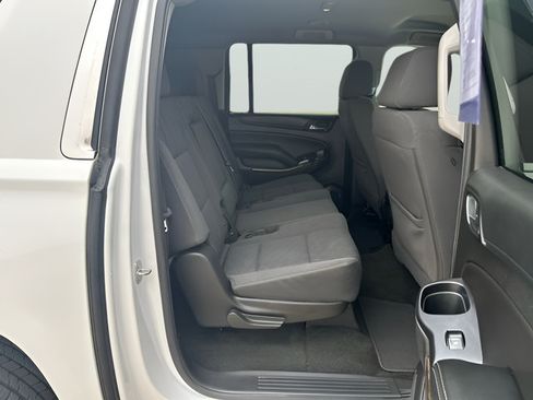 Used 2018 Chevrolet Suburban LS AWD/4WD image 13