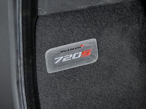 Used 2018 McLaren 720S RWD image 26