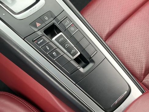 Used 2017 Porsche 911 Carrera RWD image 17