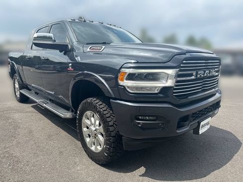 Used 2019 RAM 2500 Laramie AWD/4WD image 2