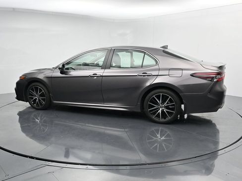 Used 2024 Toyota Camry SE AWD/4WD image 5