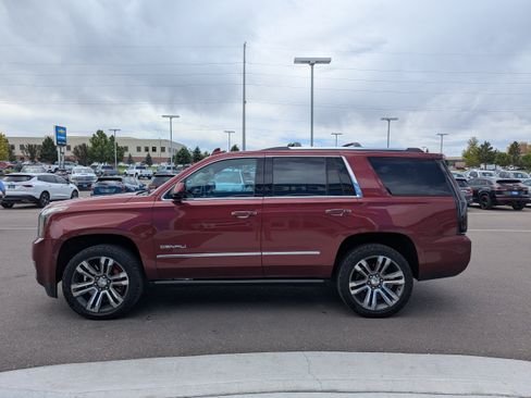 Used 2018 GMC Yukon Denali w/ Denali Ultimate Package AWD/4WD image 9