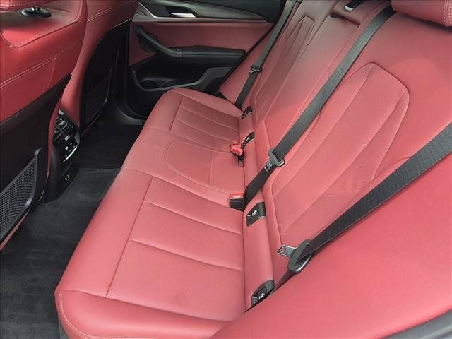 Used 2025 BMW X4 xDrive30i w/ M Sport Package AWD/4WD image 20