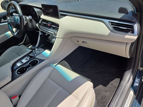 Used 2025 Genesis G70 2.5T RWD image 31