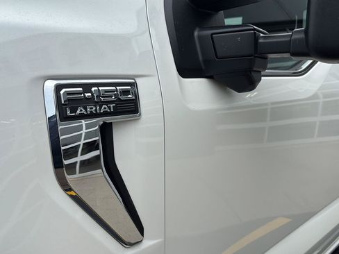Used 2021 Ford F150 Lariat AWD/4WD image 9