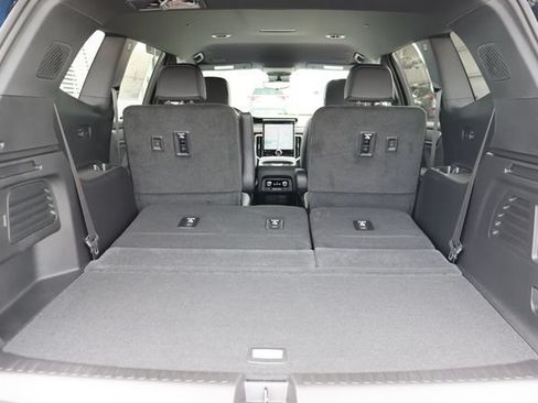 New 2026 GMC Acadia Denali w/ Super Cruise Package FWD image 20