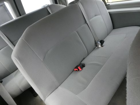 Used 2012 Ford E-350 and Econoline 350 XLT RWD image 28