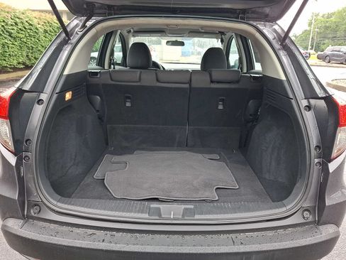 Certified 2019 Honda HR-V LX image 28
