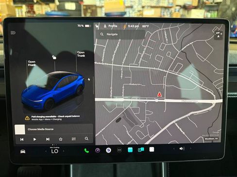 Used 2026 Tesla Model Y Long Range AWD/4WD image 21