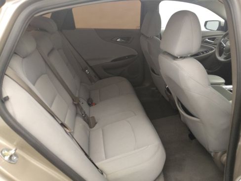 Used 2022 Chevrolet Malibu LT FWD image 19