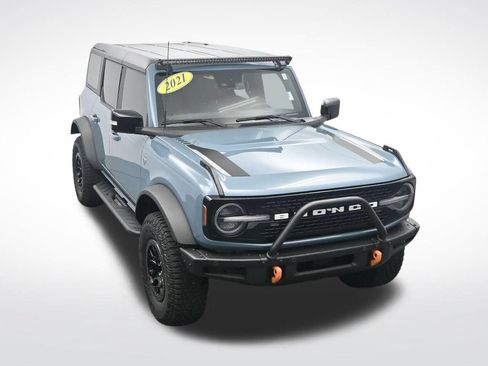 Used 2021 Ford Bronco First Edition AWD/4WD image 32