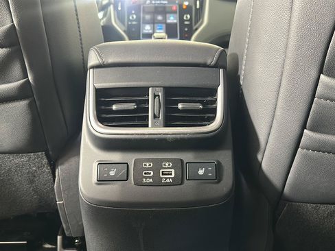 Used 2023 Subaru Outback Limited AWD/4WD image 19
