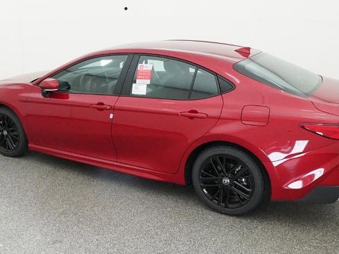 New 2026 Toyota Camry SE FWD image 4