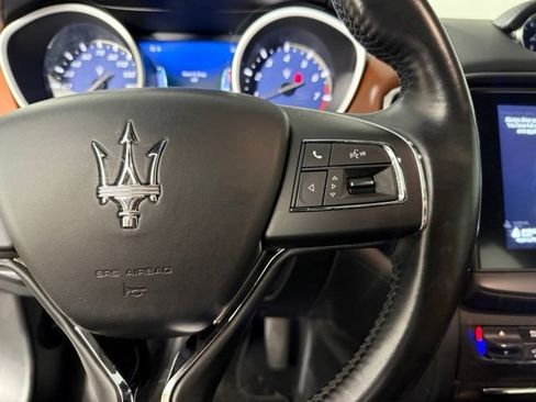 Used 2019 Maserati Ghibli S GranLusso RWD image 18