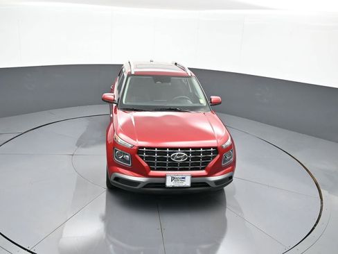 Certified 2024 Hyundai Venue SEL FWD image 35