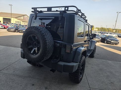 Used 2007 Jeep Wrangler Unlimited Sahara image 5