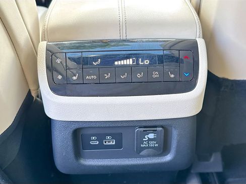 Used 2022 INFINITI QX60 Sensory w/ Vision Package image 28