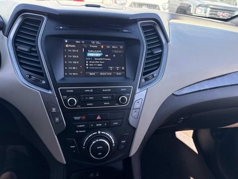 Used 2017 Hyundai Santa Fe Sport image 28