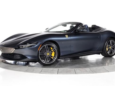 Used 2025 Ferrari Roma Spider RWD image 1