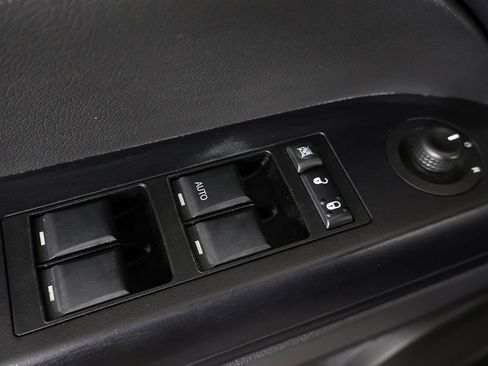 Used 2014 Jeep Patriot Latitude AWD/4WD image 31