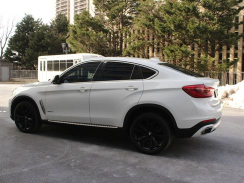 Used 2019 BMW X6 xDrive35i w/ Convenience Package image 9
