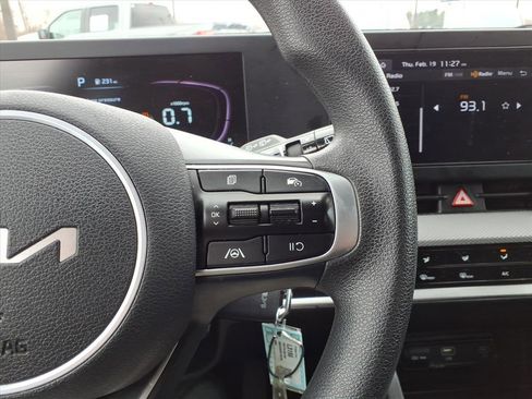 Used 2023 Kia Sportage LX image 21