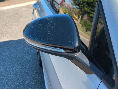 Used 2016 Volkswagen Golf R image 12