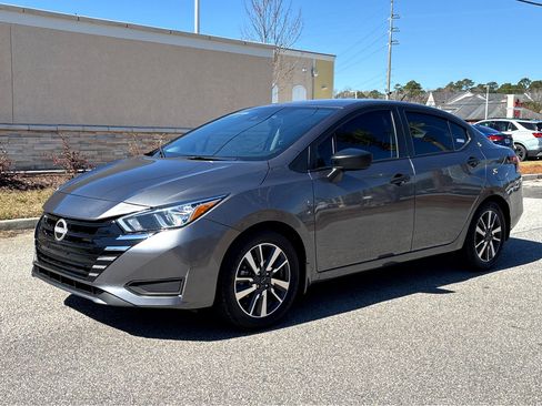 Used 2024 Nissan Versa S w/ S Plus Package image 3