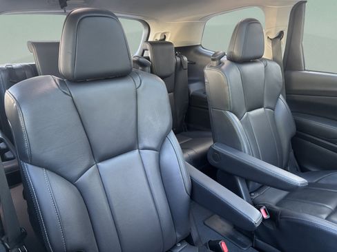 Used 2019 Subaru Ascent Limited w/ Popular Package #2A AWD/4WD image 10