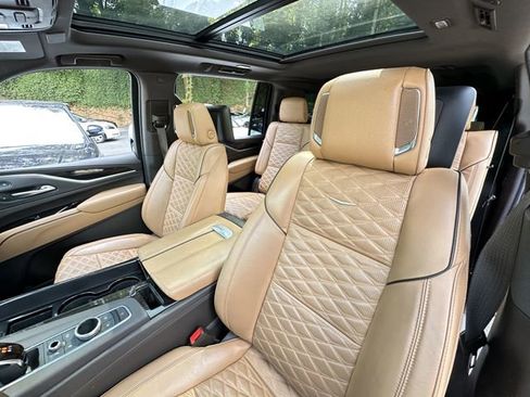 Used 2021 Cadillac Escalade ESV Sport image 12