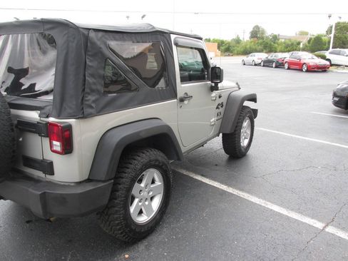 Used 2007 Jeep Wrangler X AWD/4WD image 34