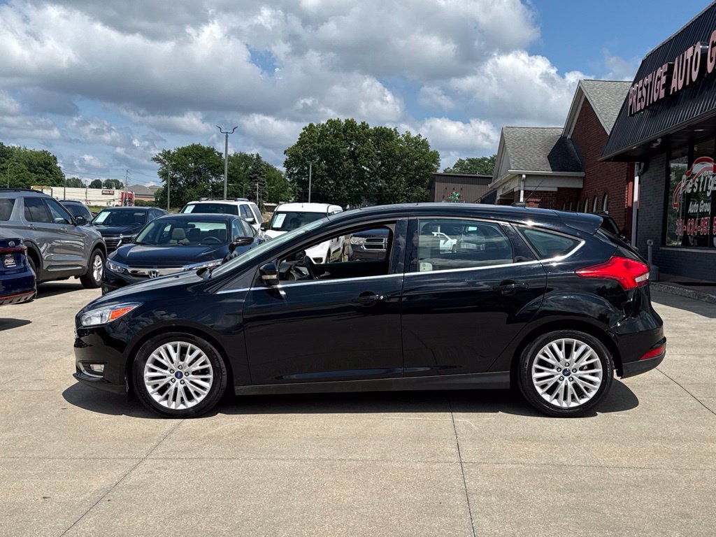 Used 2018 Ford Focus Titanium FWD image 3