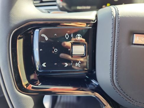 New 2026 Land Rover Range Rover Sport Dynamic SE AWD/4WD image 19
