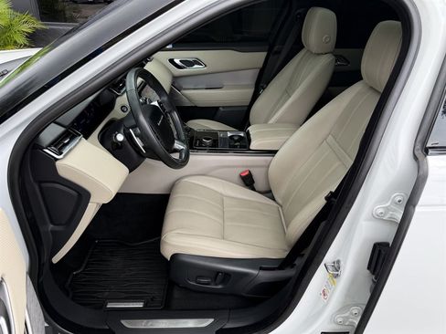 Used 2018 Land Rover Range Rover Velar R-Dynamic SE AWD/4WD image 9