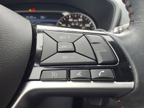 Used 2023 Nissan Altima 2.5 SR image 18