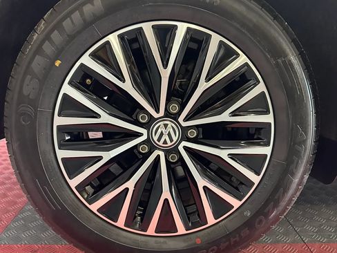 Used 2020 Volkswagen Jetta SE FWD image 37