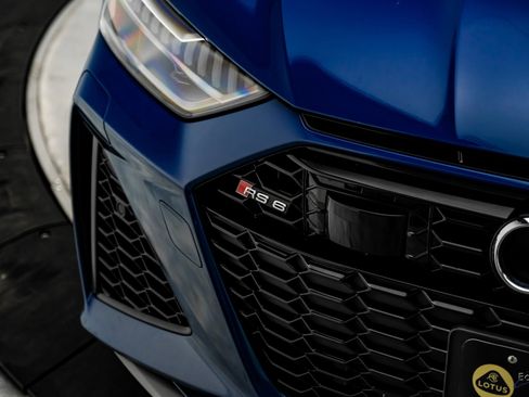 Used 2025 Audi RS 6 performance image 28