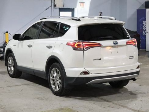 Used 2016 Toyota RAV4 Limited image 6