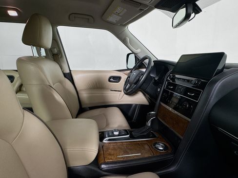 Used 2022 Nissan Armada SL w/ Captain's Chairs Package RWD image 27