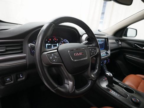Used 2019 GMC Acadia SLT image 8