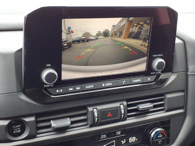 Used 2025 Nissan Pathfinder S AWD/4WD image 9