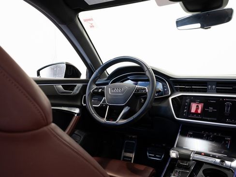 Used 2022 Audi S6 Prestige w/ Prestige Package image 27