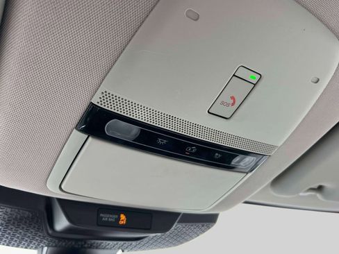 Certified 2024 Nissan Ariya FWD image 33