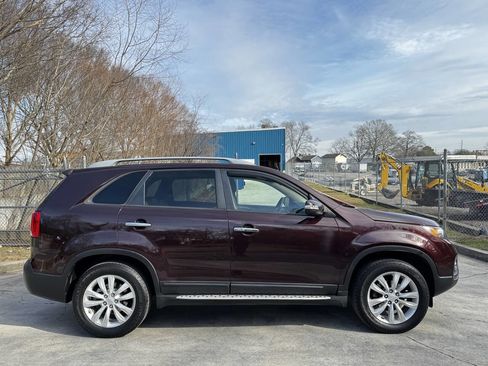 Used 2011 Kia Sorento EX w/ Premium Pkg image 4