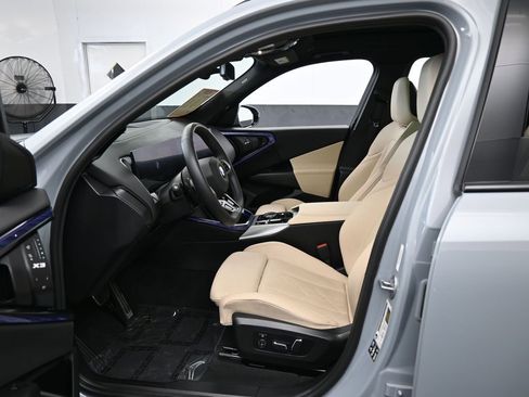 Used 2025 BMW X3 xDrive30i image 12