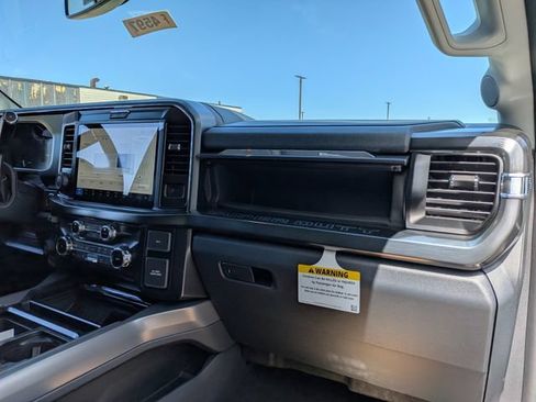 New 2026 Ford F350 4x4 Crew Cab DRW Super Duty image 23